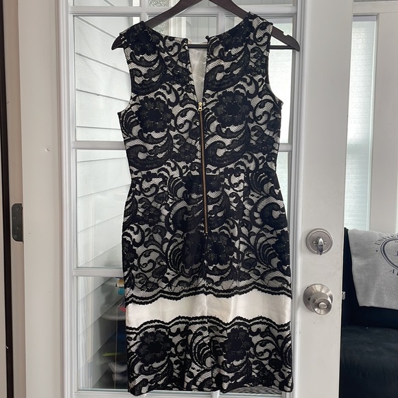 Limited black lace over white sheath dress sz 4 - Picture 3 of 5